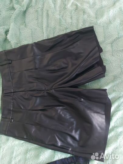 Шорты бермуды экокожа