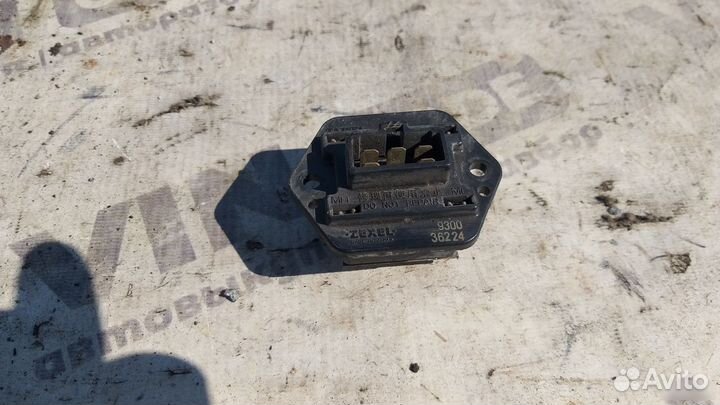 Реостат отопителя Opel Frontera A