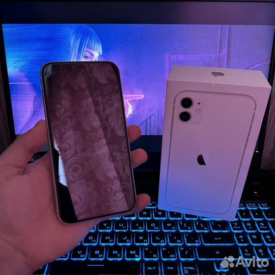 iPhone 11, 64 ГБ