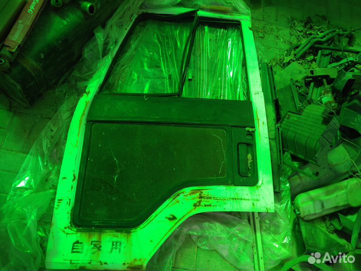 Дверь левая кабины Исузу Форвард 1992 г/в