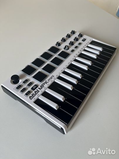 Midi-клавиатура 25 клавиш Akai MPK Mini MK2 White