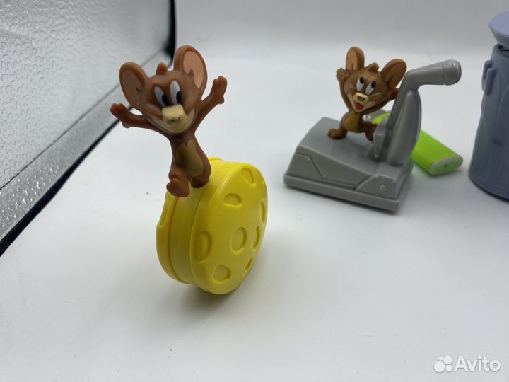 Игрушка из макдоналдс том и Джерри McDonald’s