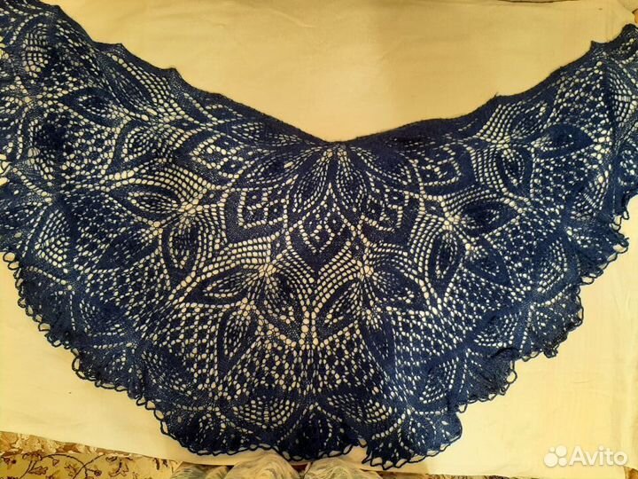 Шаль ручной работы