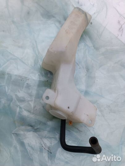 Расширительный бачок Subaru legacy BL/BP5