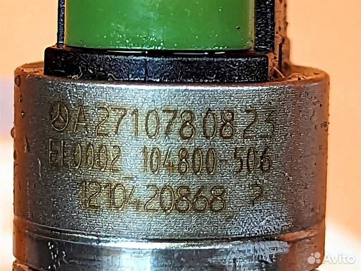 Форсунка бензин w212 E-class 271.860