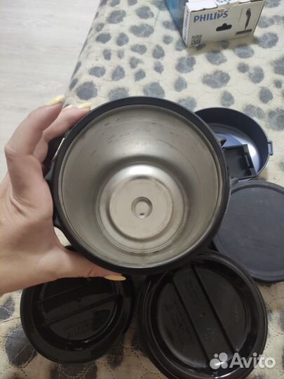 Термос с контейнерами thermos