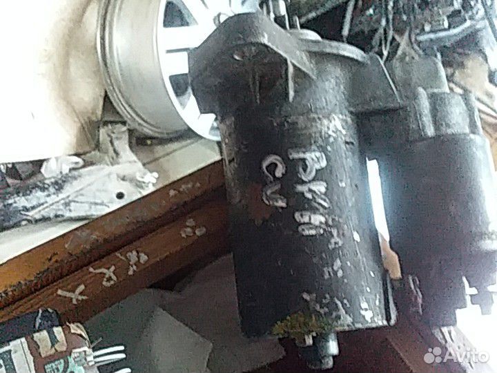 Стартер на фолцвагон гольф 3 венто 1994 год 1.8