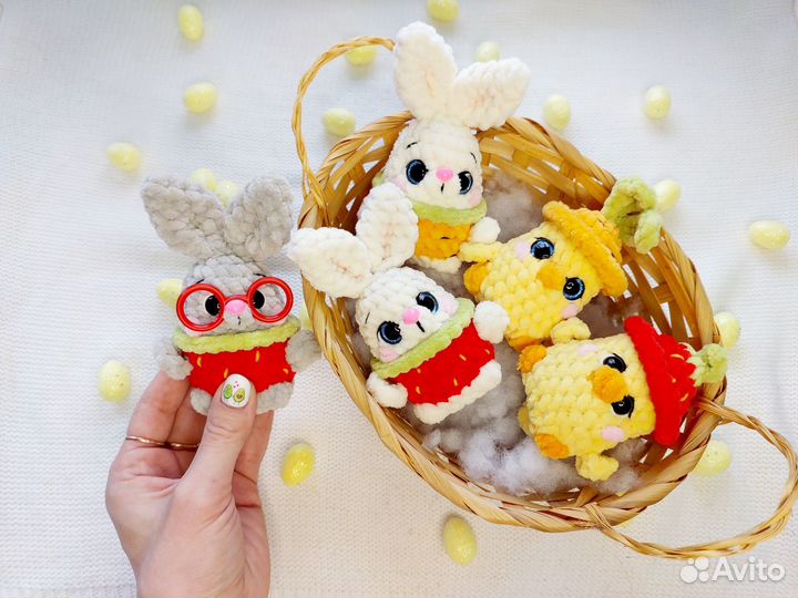 Вязаные игрушки зайка,цыпа