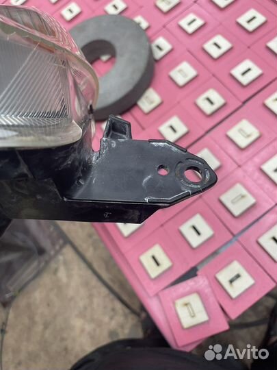 Фара оригинал toyota rav 4