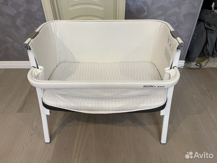 Приставная кроватка Noon by jane 0+