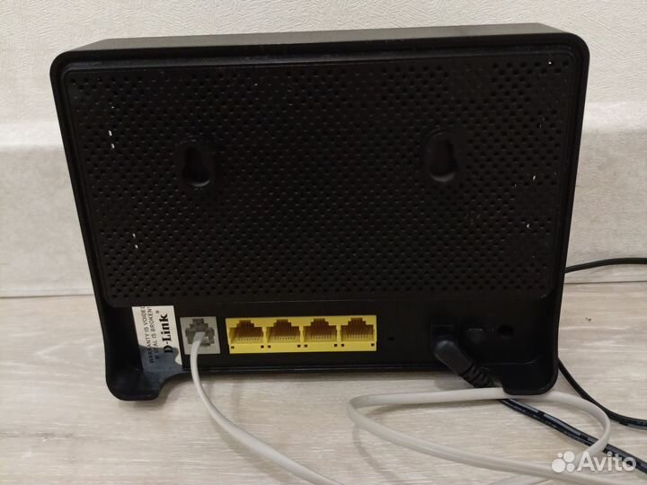 Роутер D-Link DSL-2740U