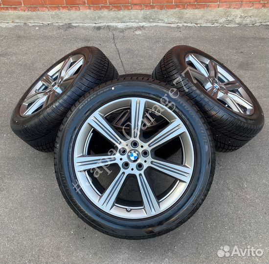 R20 Bridgestone Blizzak LM-001 275/45, PCD 5x112 DIA 66.5