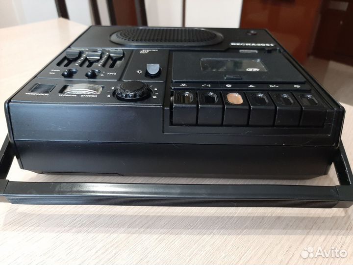 Магнитофон Весна 205-1 СССР