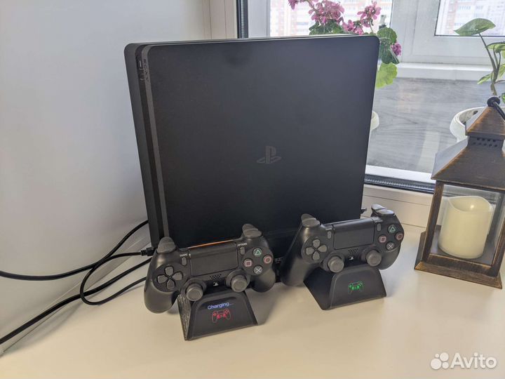 Sony PS4 slim 500gb + док станция + 2 игры