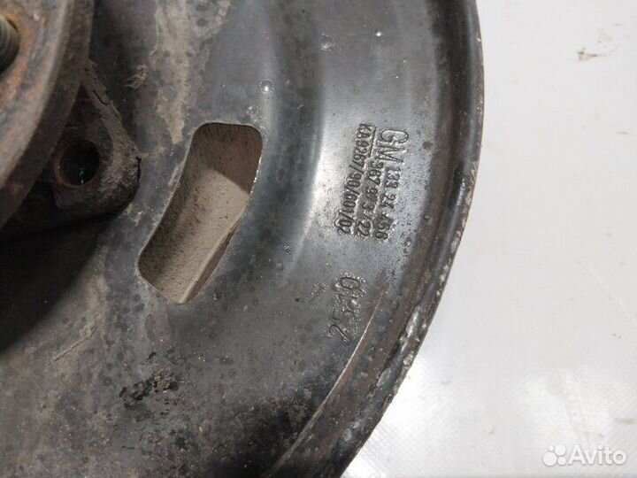 Кулак поворотный передний левый Chevrolet Cruze