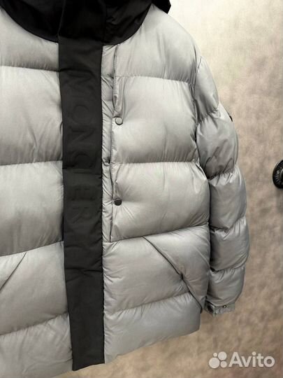 Теплая куртка Moncler