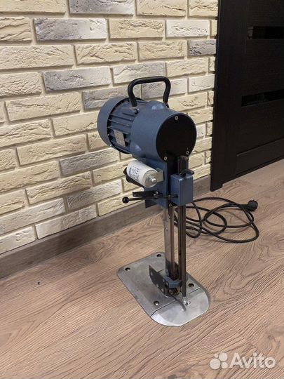 Вертикальный раскройный нож Hoffman HF-195S