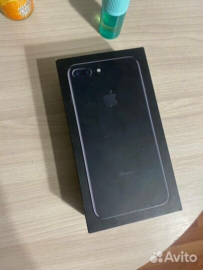 Коробка от iPhone 7 plus