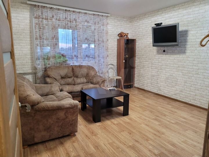2-к. квартира, 40 м², 5/5 эт.