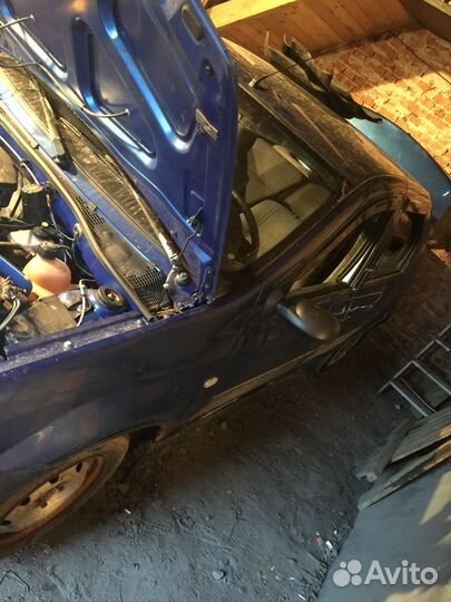 Renault Logan 1.4мт, 2009, седан, битый