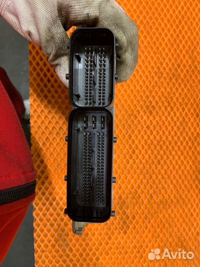 Блок управления двигателем Audi A6 C6 4F ccea 2010