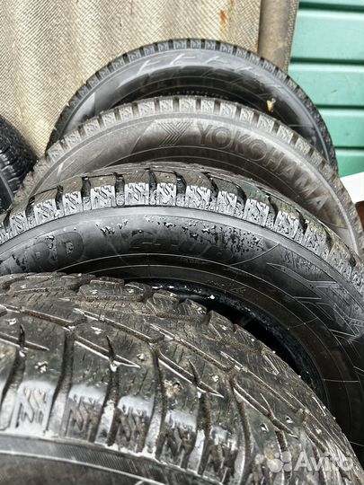 Yokohama Ice Guard Stud IG55 215/65 R16