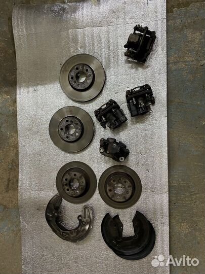 Комплект тормозов bmw f45 б/у