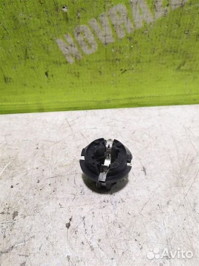 Патрон Мерседес Бенз 210 Е-класс