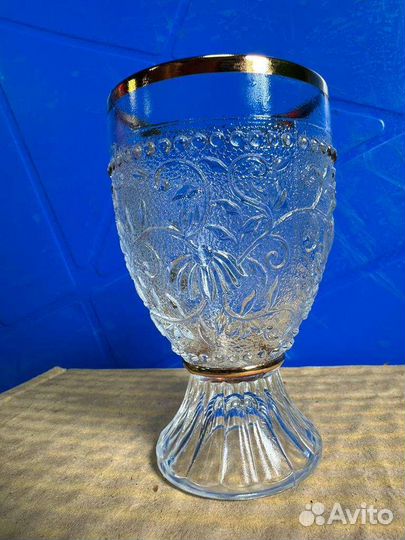 Хрустальная ваза, стакан хрустальный на ножке