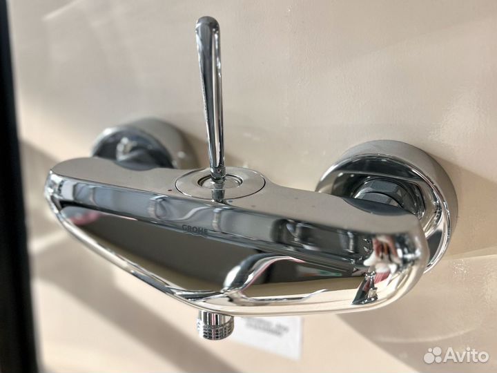 Комплект смесителей раковина + душ Grohe Eurodisc