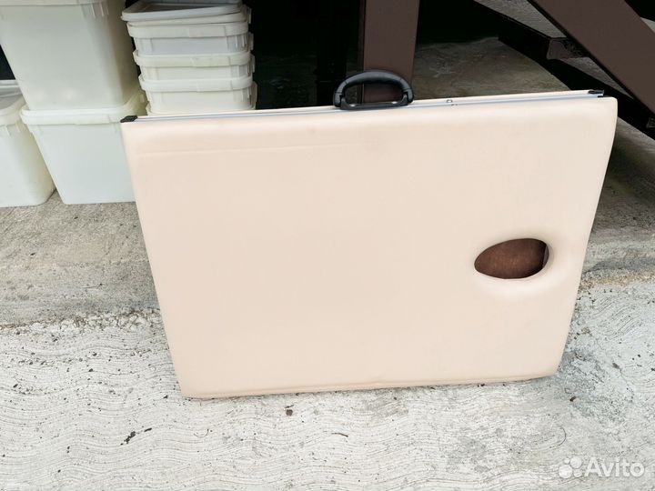 Массажный стол