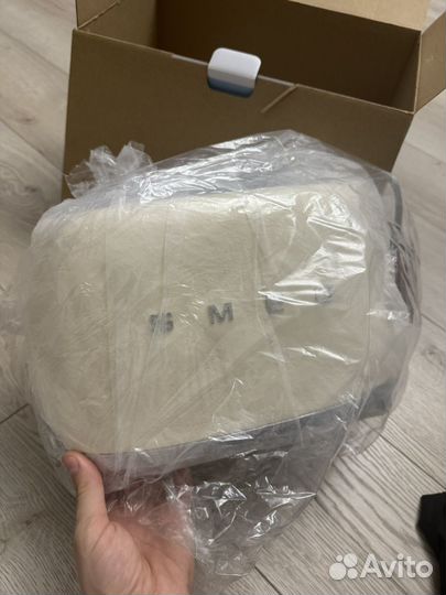 Тостер smeg молочный