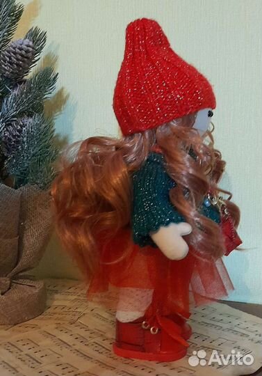 Кукла интерьерная