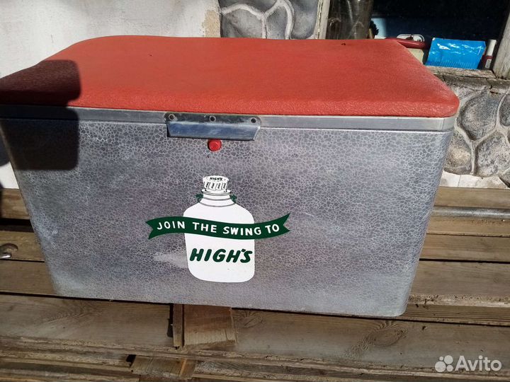 Термоящик с соквояжем для пикника