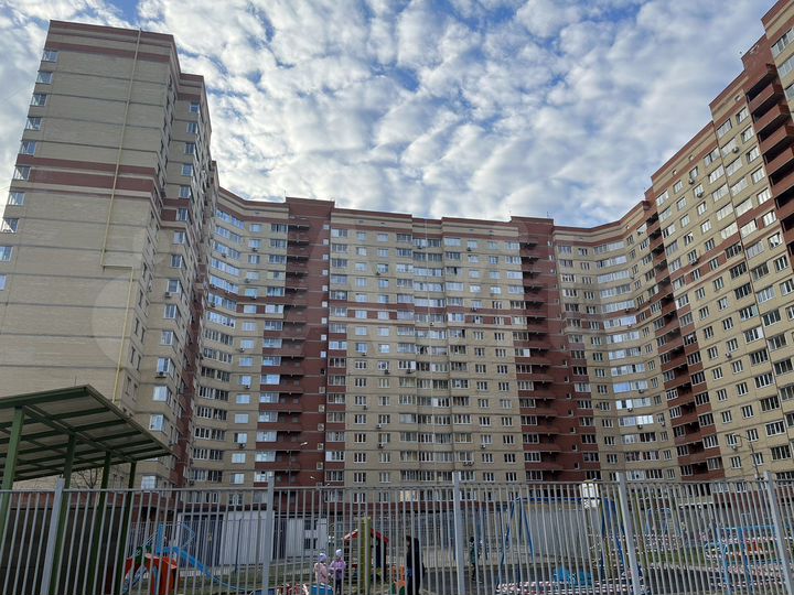 1-к. квартира, 52,9 м², 3/17 эт.