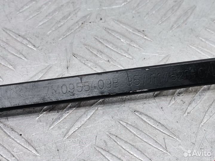 Щеткодержатель (поводок стеклоочистителя, дворник)