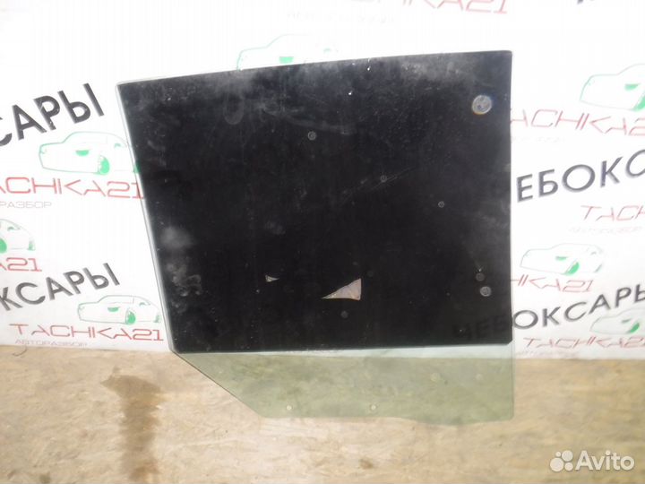 Стекло задней левой двери Ssang Young Kyron 05-15