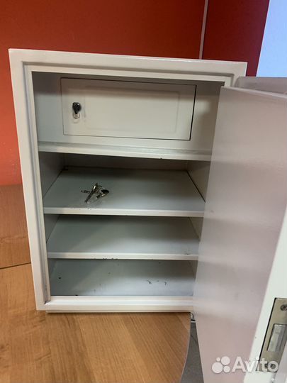 Шкаф металлический шам