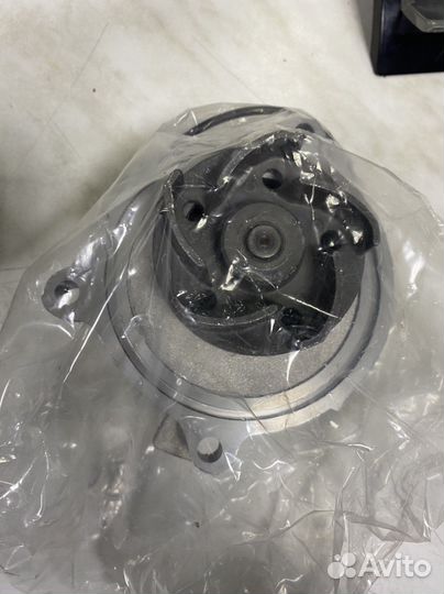 Водяная помпа Audi 100 2.5TDi