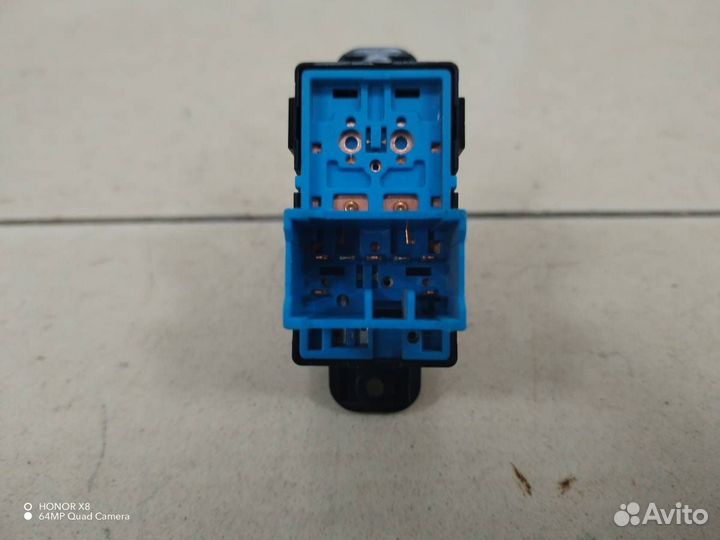 Кнопка стеклоподъемника Kia Rio 3 UB 2011-2017