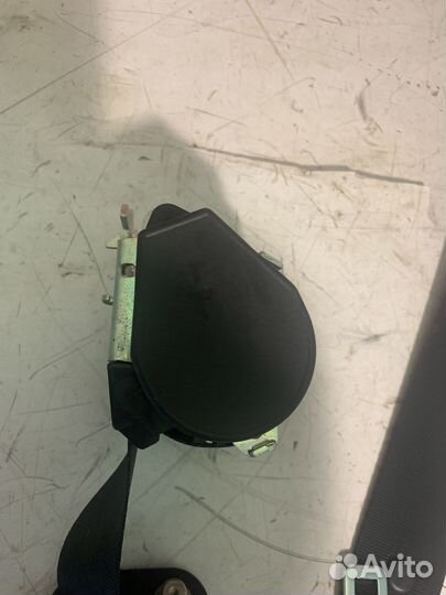 Renault Sandero Ремень безопасности передний прав