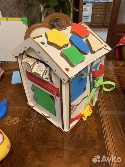 Бизиборд / сортер дом / монтессори