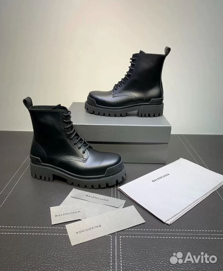 Ботинки Balenciaga Strike Leather Boots