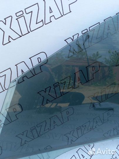 Стекло левое переднее BMW X5 E70