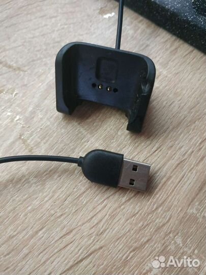 Зарядник для часов Amaz fit bip