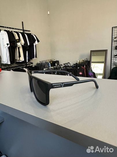 Солнцезащитные очки