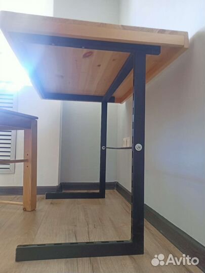 Стол из массива и стульчик для ребенка