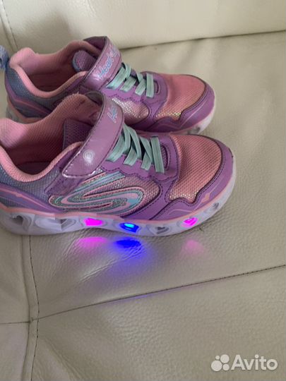 Кроссовки для девочки