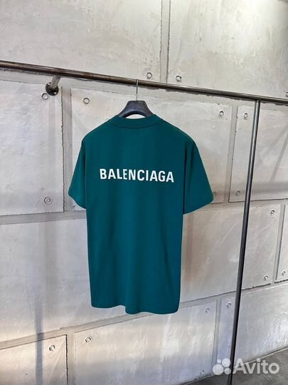 Футболка balenciaga