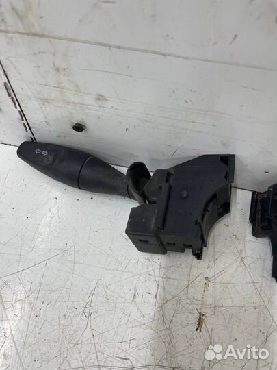 Подрулевой переключатель Ford Focus 1